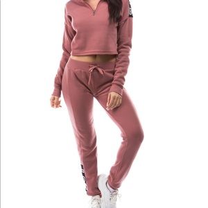 Women’s LOVE jogger set